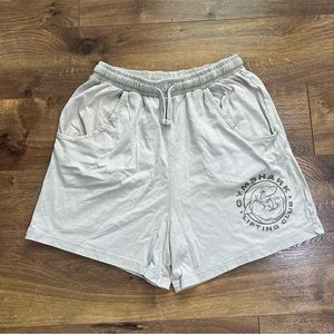GYMSHARK Legacy Washed Loose Shorts / Pebble Gray / Size XS